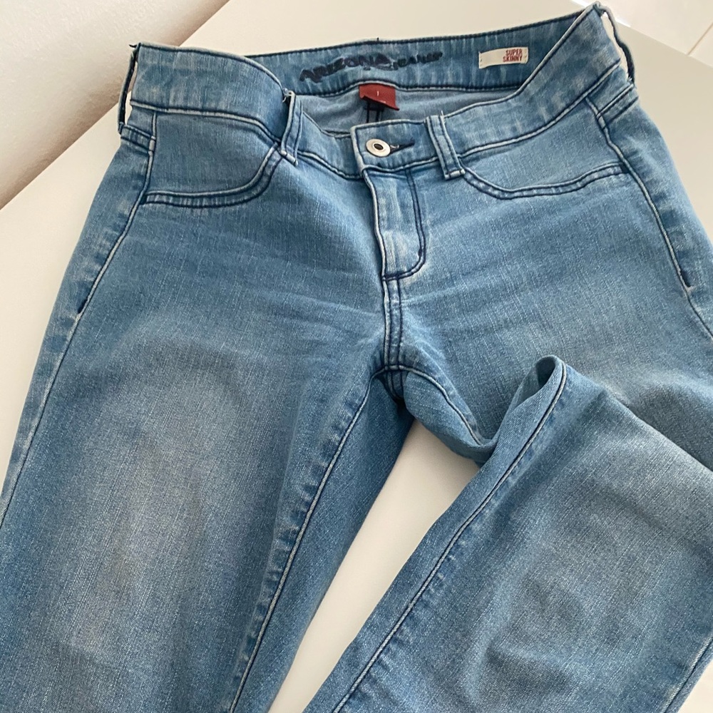 Jeans - Picture 1 of 3